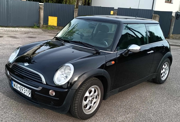 MINI ONE cena 10900 przebieg: 130000, rok produkcji 2004 z Mława małe 106